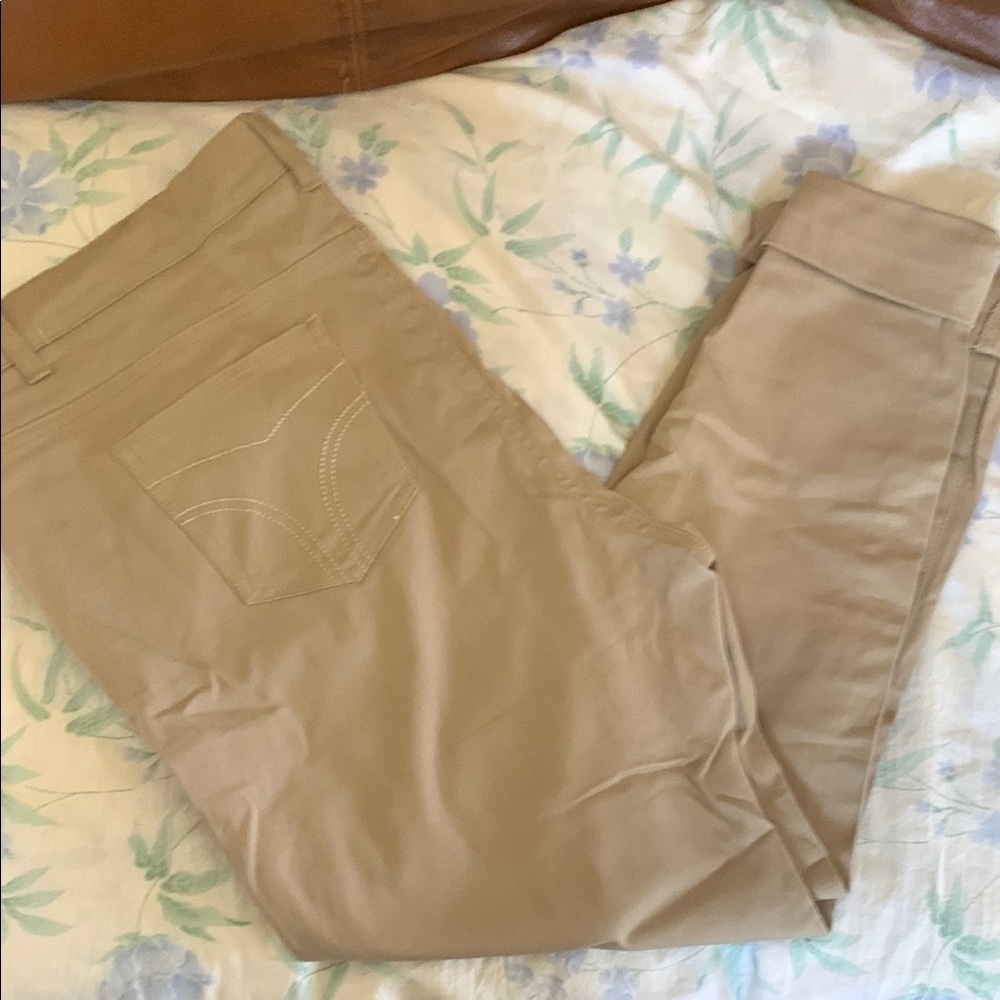 Elegant Beige Women's Skinny Jeans